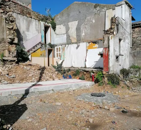 Nas Eiras as obras seguen sen rematar e os problemas son cada vez maiores.